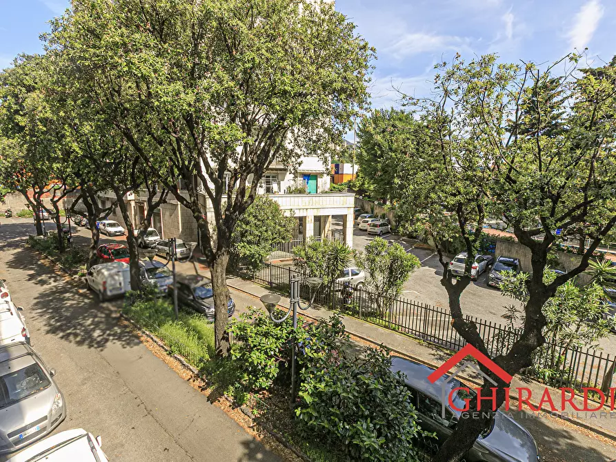 Immagine 25 di Ufficio in vendita  in VIA ERIDANIA 8 a Genova