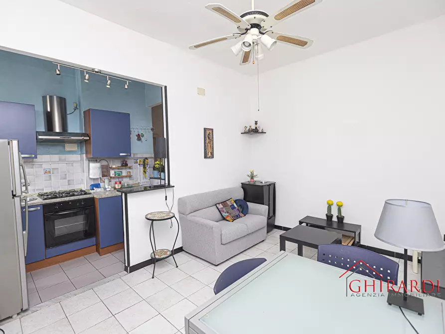 Immagine 1 di Monolocale in vendita  in VIA S. M. COSTA 26 a Genova