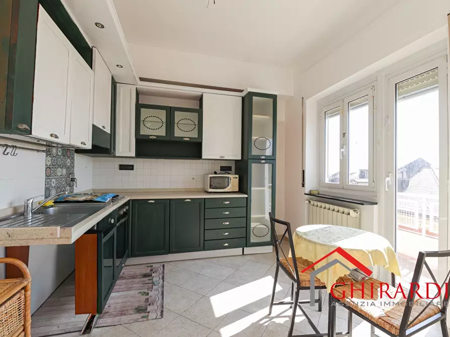 Immagine 11 di Trilocale in vendita  in VIA DELL'INSURREZIONE 12A a Genova