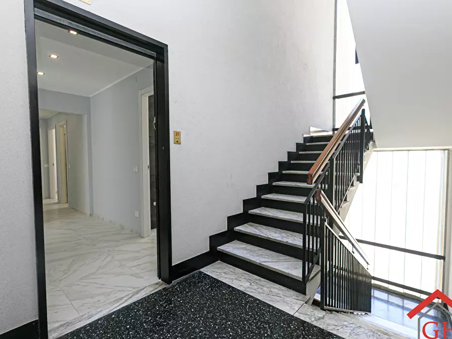 Immagine 29 di Trilocale in affitto  in VIA GIACOMO PUCCINI 19 a Genova