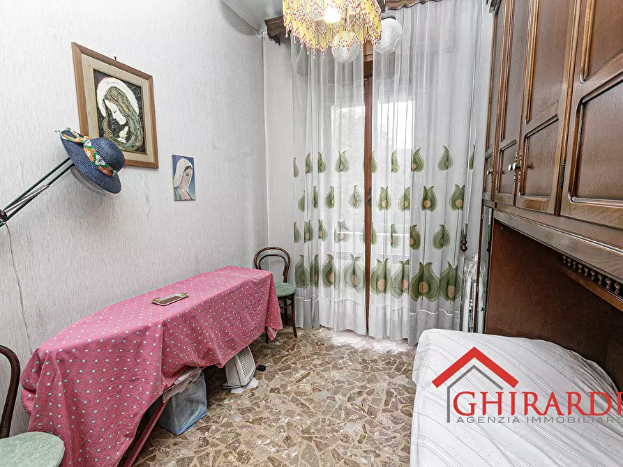 Immagine 18 di Quadrilocale in vendita  in Via Luigi Galvani 24 a Genova