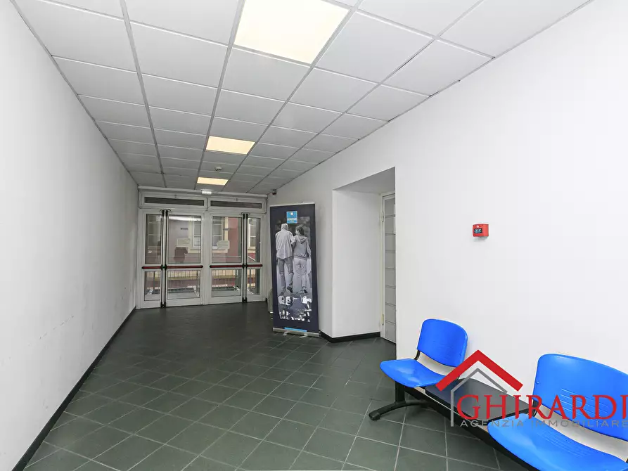 Immagine 19 di Ufficio in vendita  in Via Bombrini a Genova