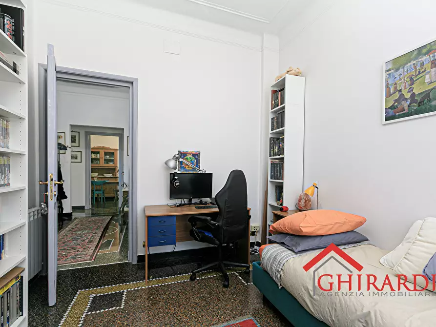 Immagine 16 di Trilocale in vendita  in VIA SESTRI 2 a Genova