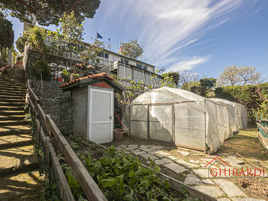 Immagine 125 di Villa in vendita  in VIA PECORILE a Celle Ligure