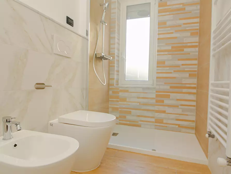 Immagine 17 di Bilocale in vendita  in VIA MURTOLA 62 a Genova