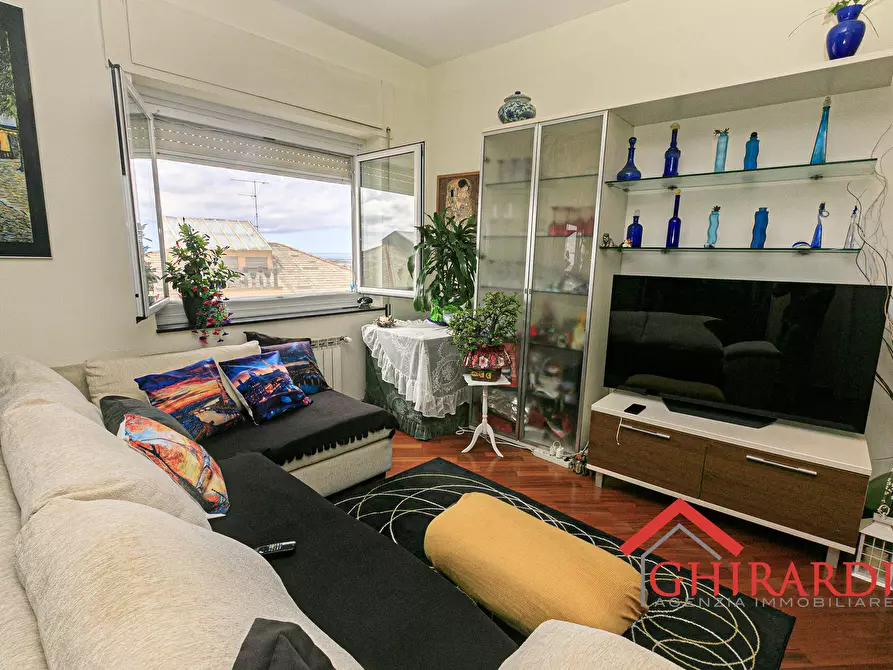 Immagine 8 di Trilocale in vendita  in VIA DELL'INSURREZIONE 12A a Genova