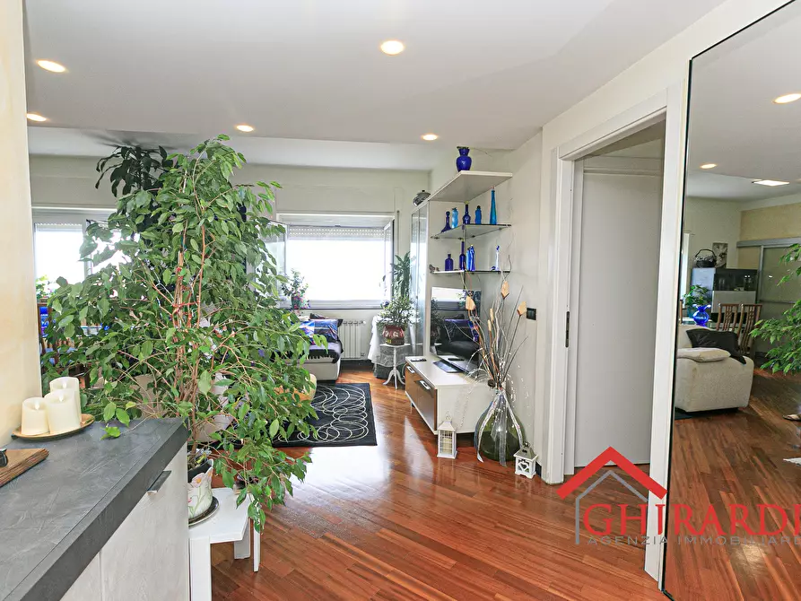 Immagine 3 di Trilocale in vendita  in VIA DELL'INSURREZIONE 12A a Genova