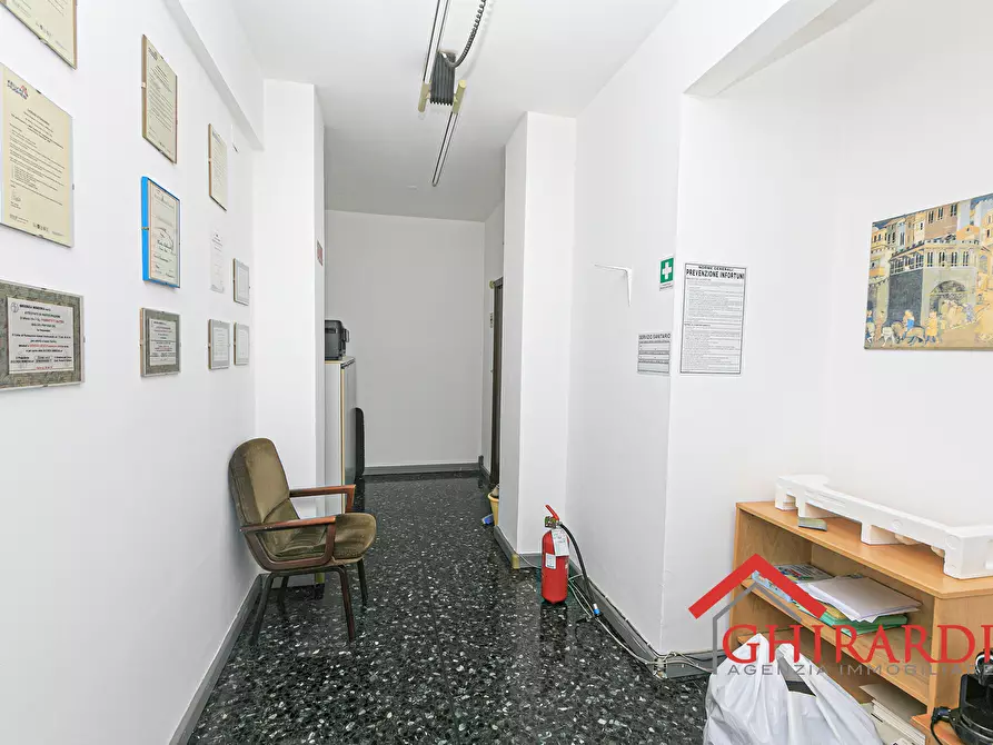 Immagine 5 di Ufficio in vendita  in VIA ERIDANIA 8 a Genova