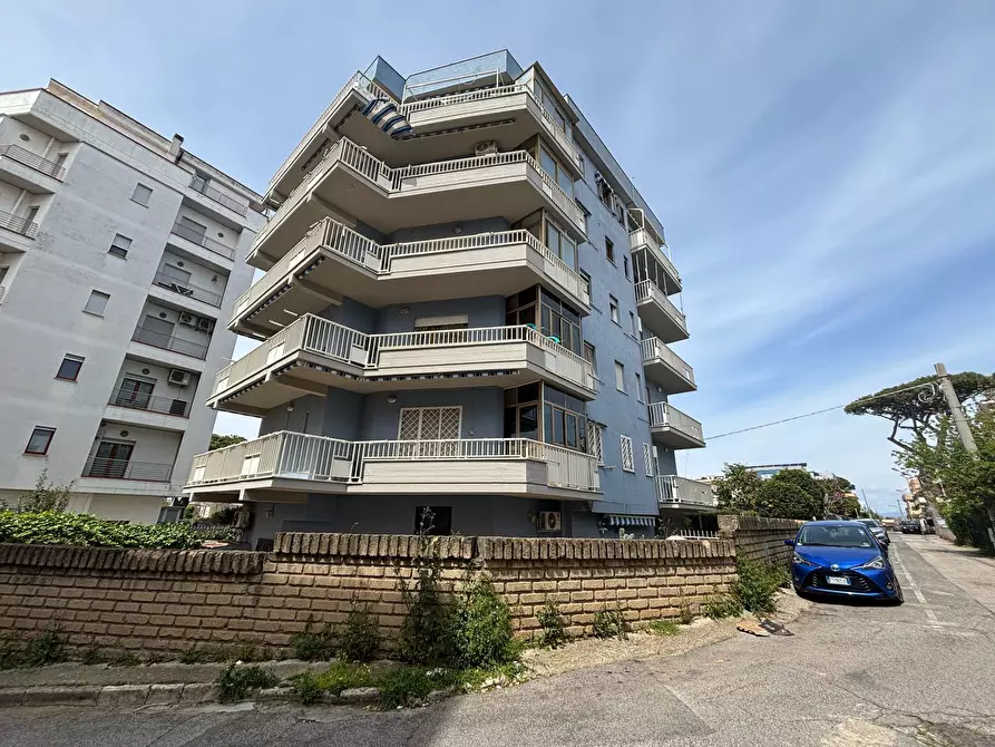 Immagine 22 di Trilocale in vendita  in Via Lipari 1A a Nettuno