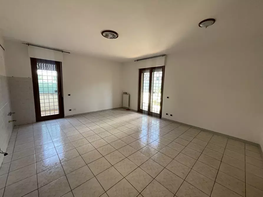 Immagine 3 di Trilocale in vendita  in Via Cannucciari 1 a Nettuno