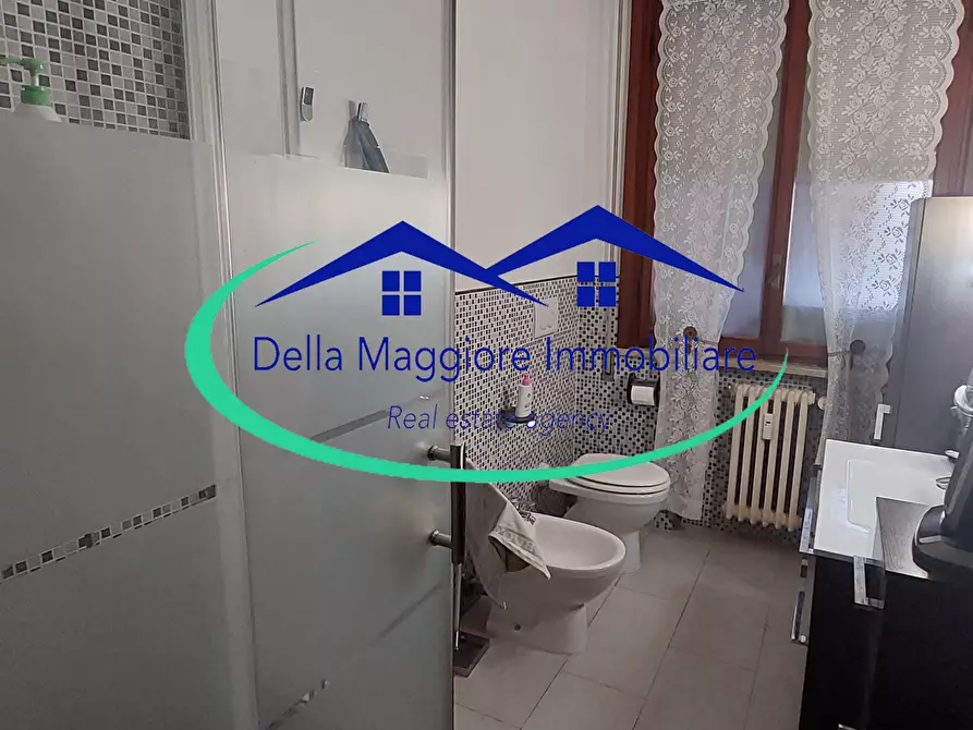 Immagine 16 di Pentalocale in vendita  in via Goito a Livorno