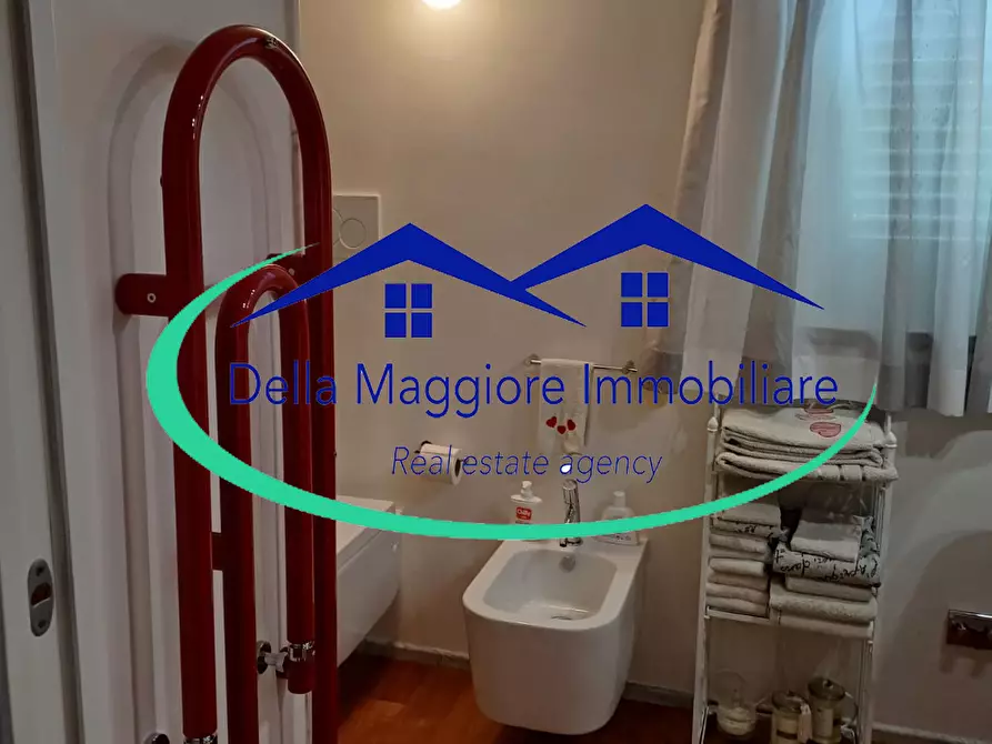 Immagine 26 di Villa in vendita  a Livorno