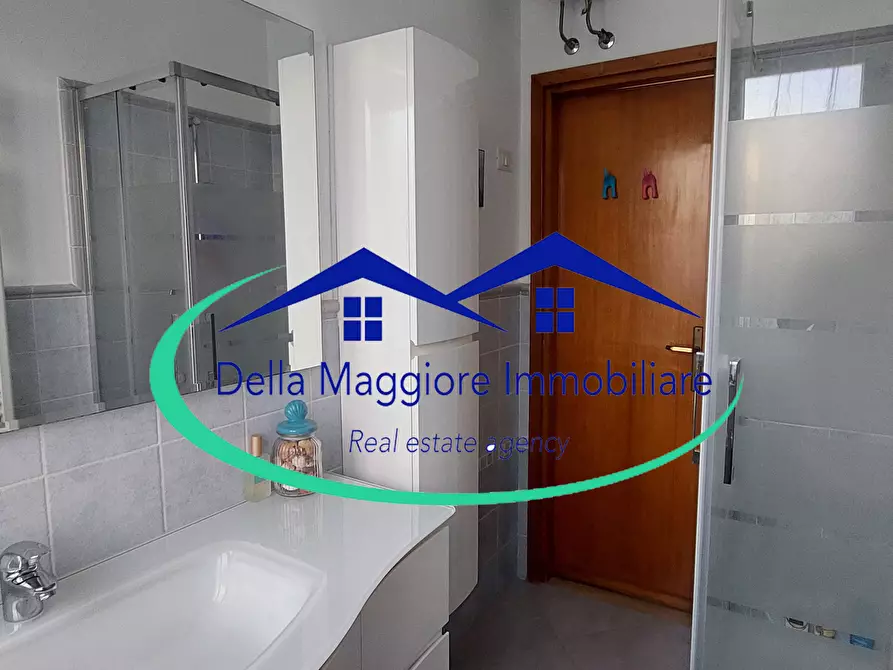 Immagine 58 di Appartamento in vendita  in via delle abetelle a Livorno