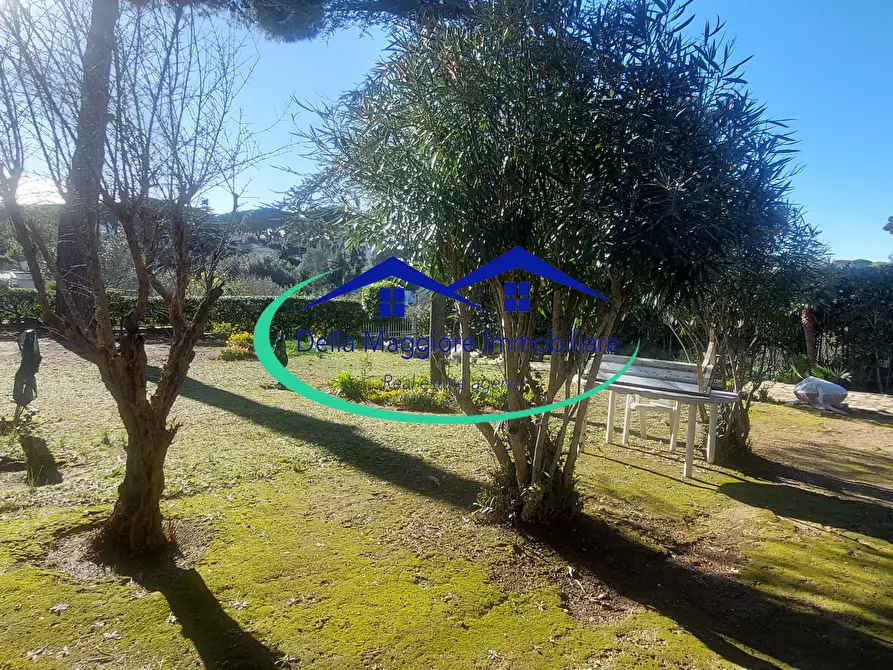 Immagine 42 di Villa in vendita  in via di montenero a Livorno