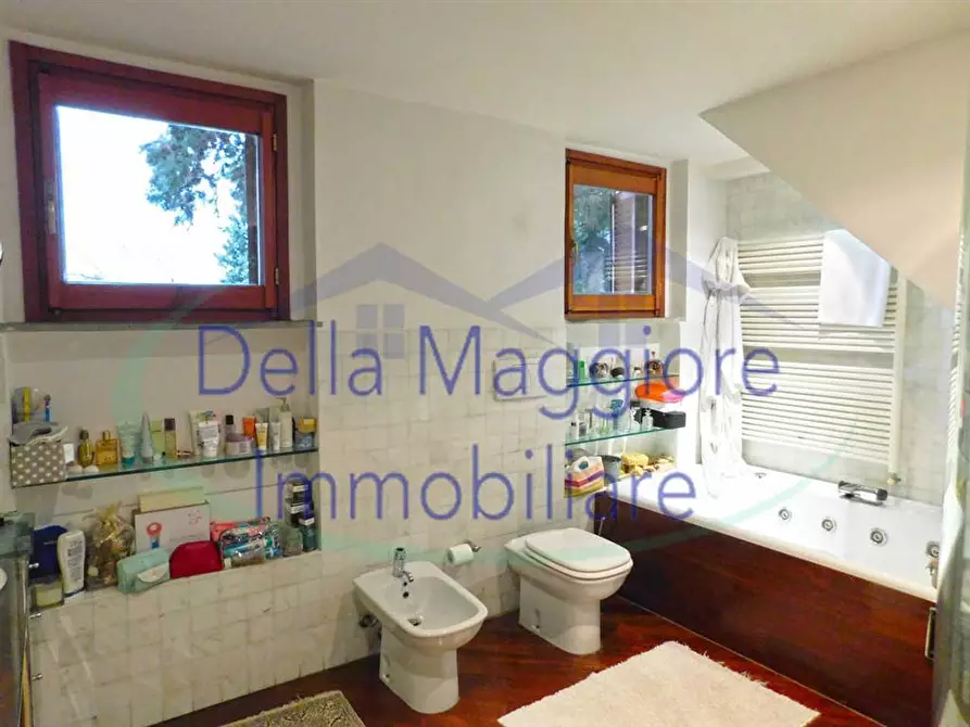 Immagine 12 di Casa indipendente in vendita  a Livorno