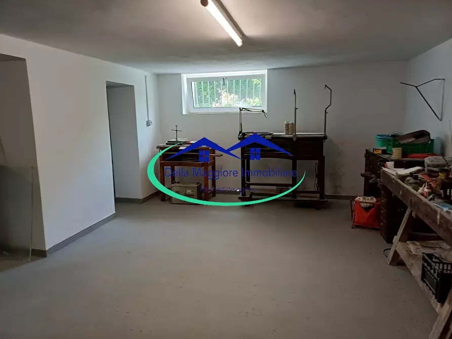 Immagine 25 di Casa bifamiliare in vendita  a Livorno