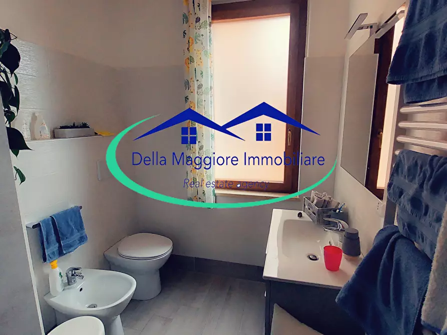 Immagine 36 di Villetta a schiera in vendita  a Livorno