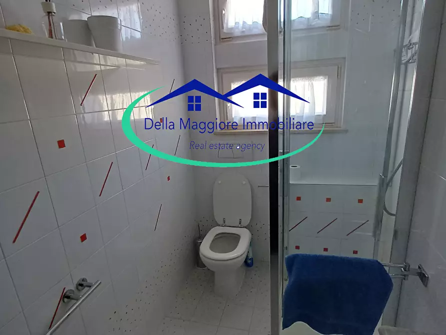 Immagine 17 di Pentalocale in vendita  in via montebello a Livorno