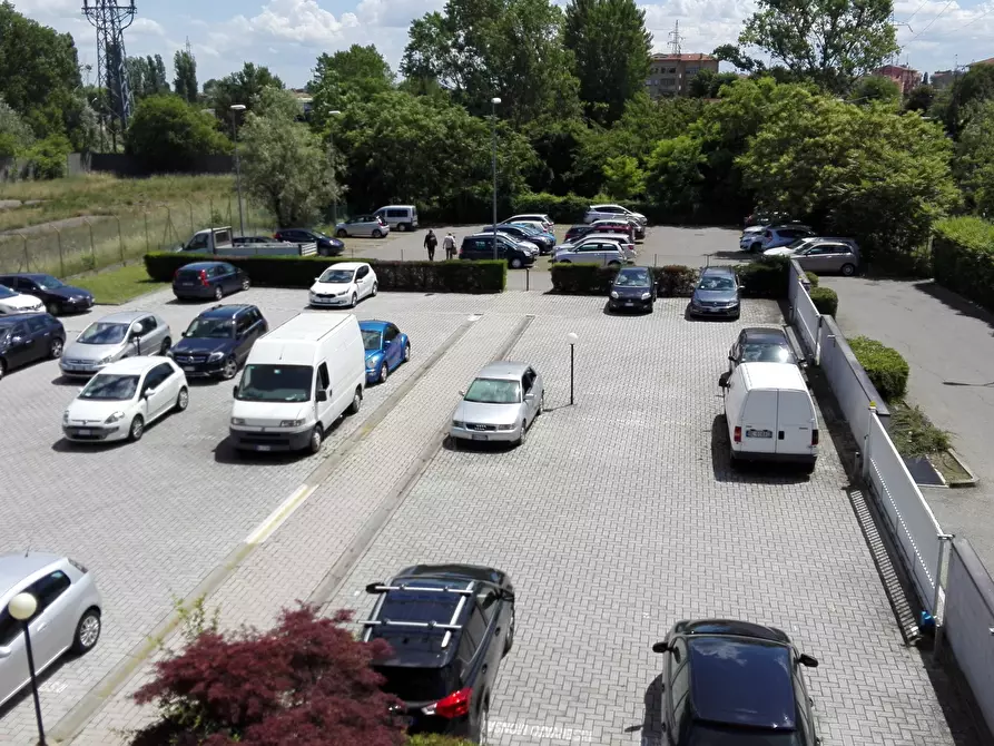 Immagine 9 di Ufficio in vendita  a Parma
