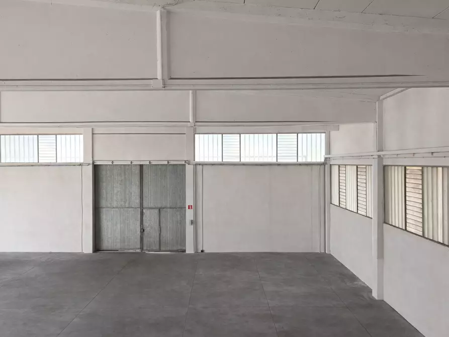 Immagine 6 di Attività artigianale in vendita  a Calestano