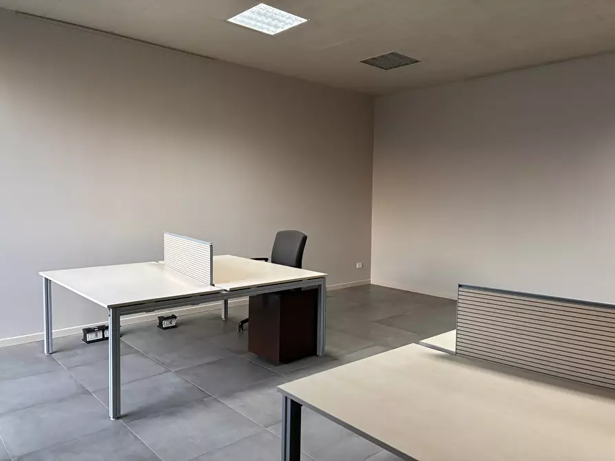 Immagine 12 di Ufficio in affitto  in via Ferdinando Bernini 32 a Parma