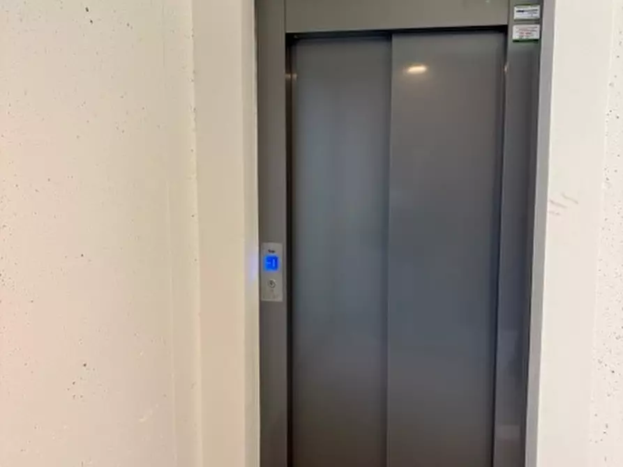 Immagine 7 di Garage in affitto  in Via della Roggia Grande 14/1 a Trento