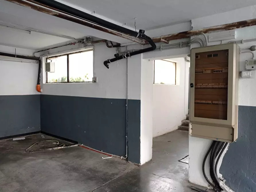 Immagine 12 di Locale commerciale in affitto  in via rosmini 14 a Trento