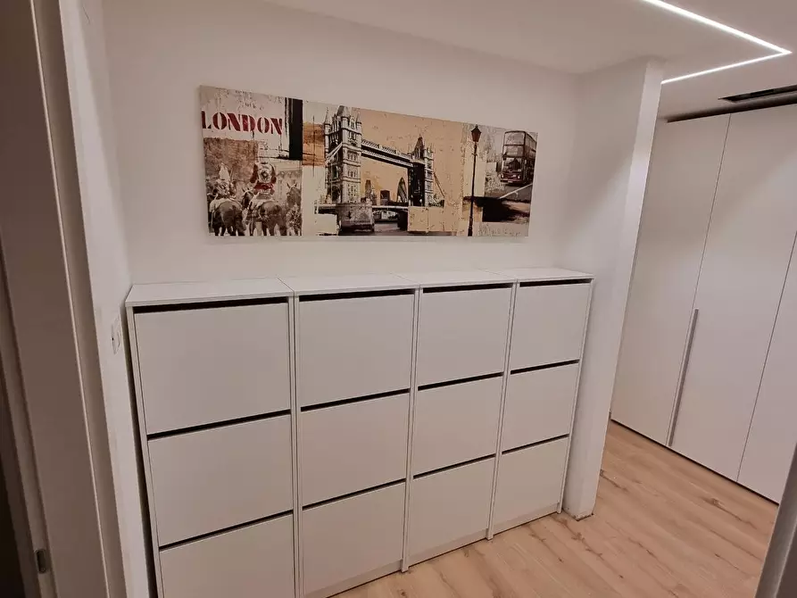 Immagine 8 di Stanza singola in affitto  a Trento