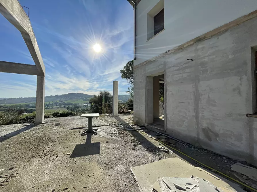 Immagine 35 di Rustico / casale in vendita  in via abbadia a Osimo
