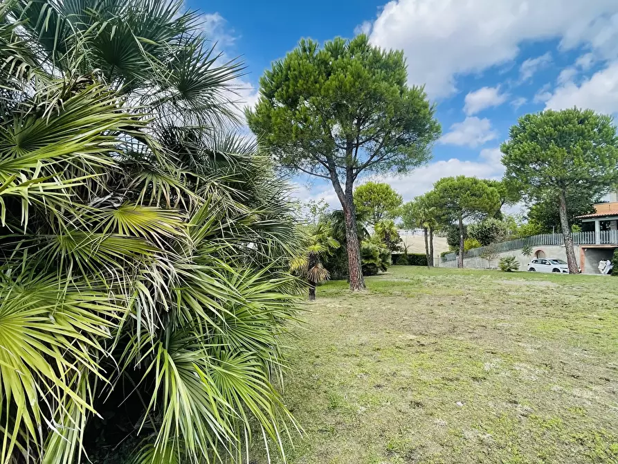 Immagine 33 di Villa in vendita  in Via Cagiata a Osimo