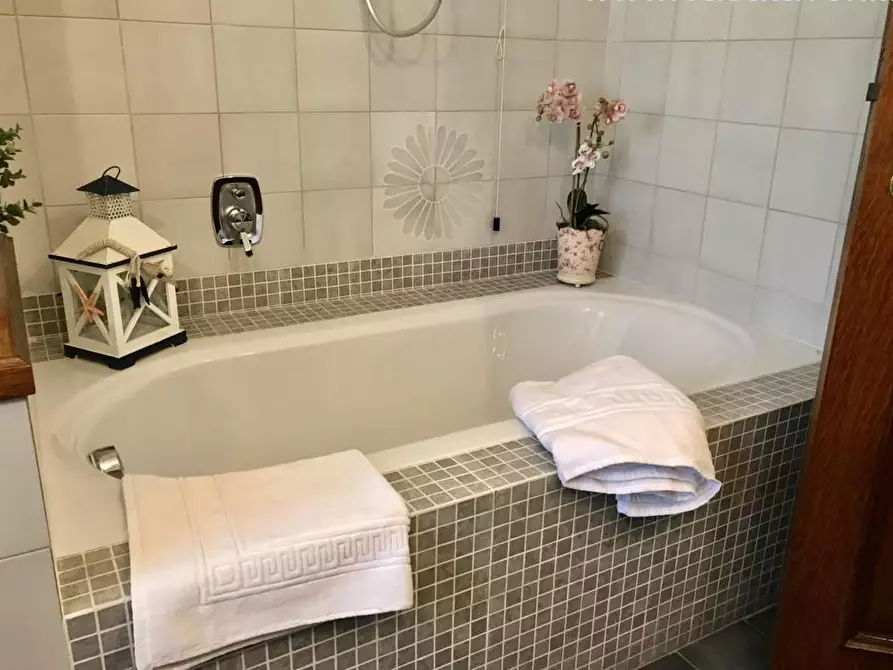 Immagine 46 di Porzione di casa in affitto  in BARCAGLIONE a Ancona