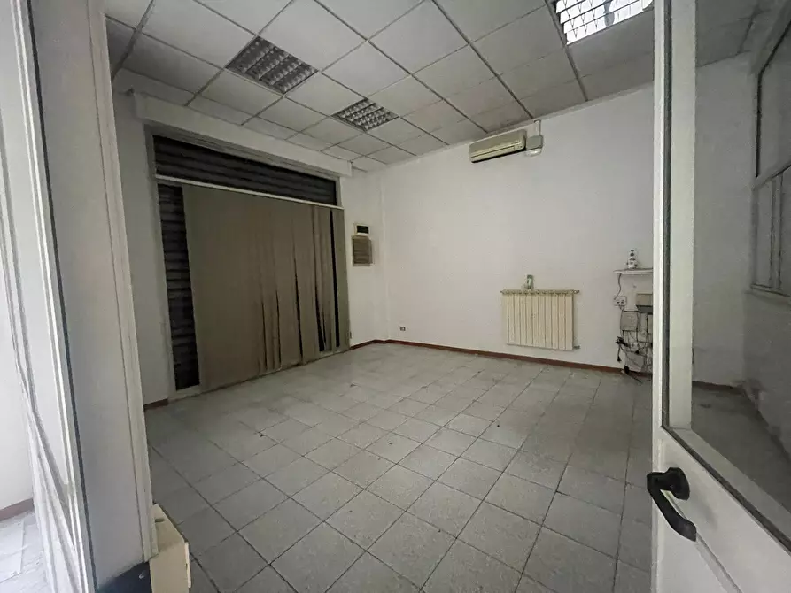 Immagine 6 di Locale commerciale in vendita  in Via Conca a Ancona