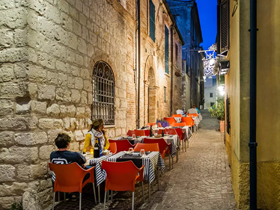 Immagine 15 di Bar / Ristorante in vendita  in Via Enrico Cialdini a Sirolo
