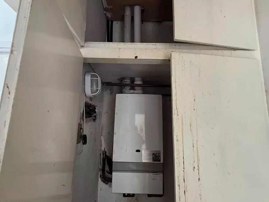 Immagine 17 di Bilocale in vendita  in Via Martiri della resistenza a Ancona