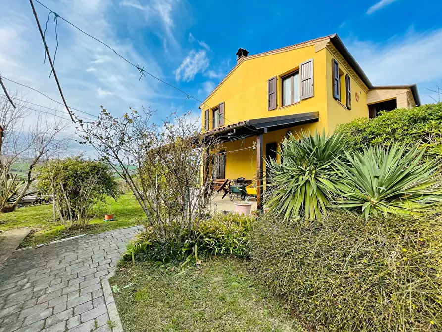 Immagine 3 di Rustico / casale in vendita  in morrovalle a Morrovalle