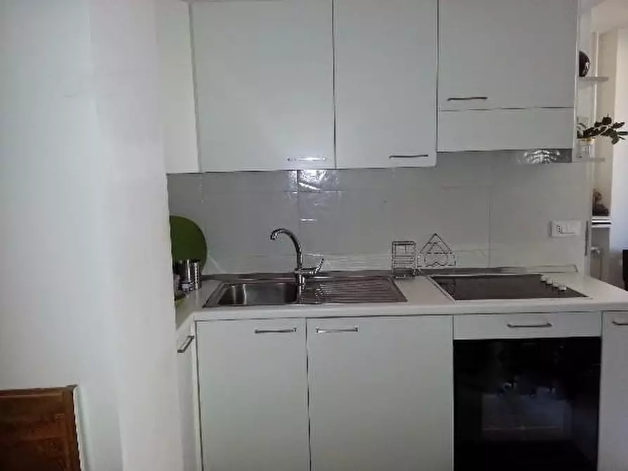 Immagine 11 di Monolocale in vendita  in VIA OSLAVIA a Ancona