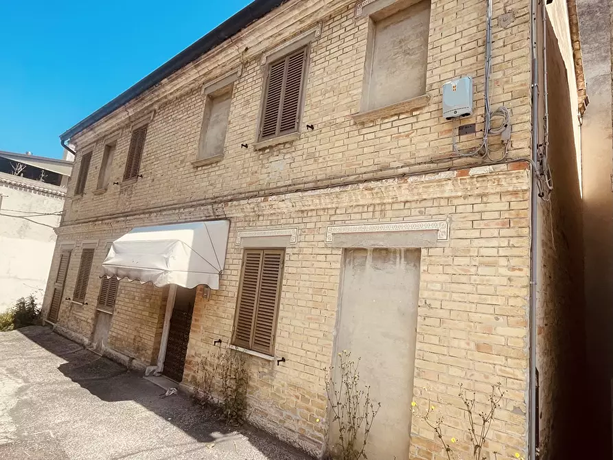 Immagine 1 di Casa indipendente in vendita  in VIA GIOLITTI a Castelfidardo