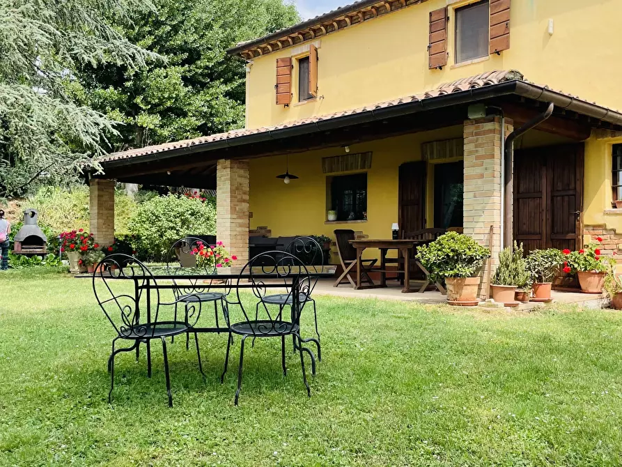 Immagine 14 di Villa in vendita  in VIA CHIARAVALLESE a Osimo