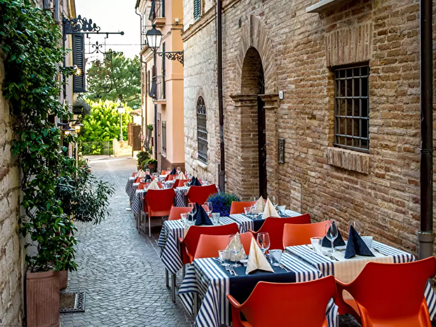 Immagine 6 di Bar / Ristorante in vendita  in Via Enrico Cialdini a Sirolo