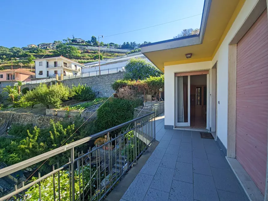 Immagine 11 di Trilocale in vendita  in Via Pascoli 158 a San Remo