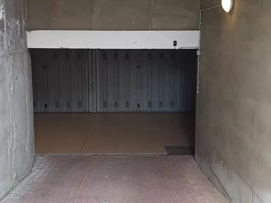 Immagine 6 di Garage in vendita  in Via Capinera 25 a San Remo