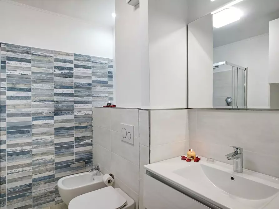 Immagine 16 di Bilocale in affitto  in Via San Francesco 37 a San Remo