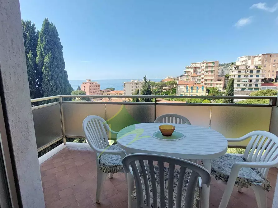 Immagine 12 di Trilocale in vendita  in Via Vallarino 54 a San Remo