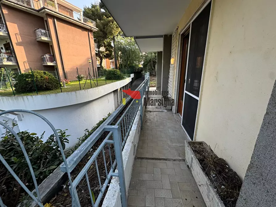 Immagine 13 di Trilocale in vendita  in Strada Bonmoschetto 8 a San Remo