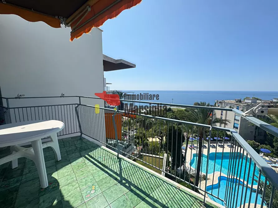 Immagine 2 di Quadrilocale in vendita  in Via Padre Semeria 282 a San Remo