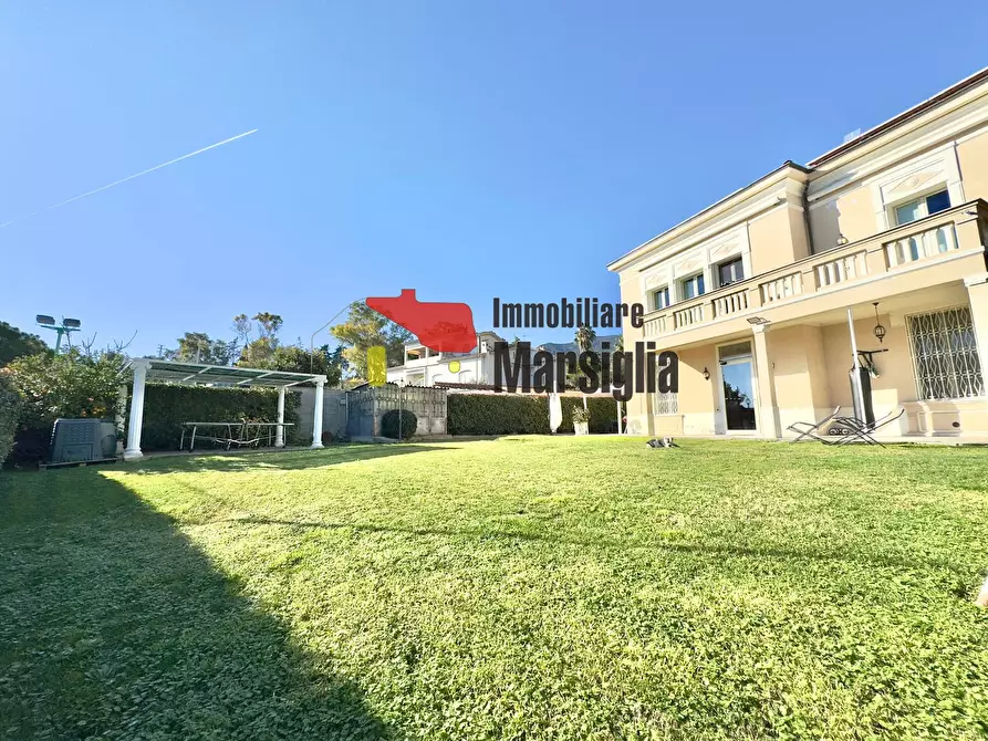 Immagine 48 di Villa in vendita  in Strada Solaro 105 a San Remo