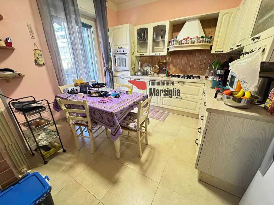 Immagine 5 di Trilocale in vendita  in Via Dante Alighieri 100 a San Remo