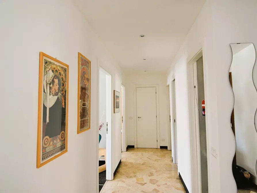 Immagine 1 di Appartamento in vendita  in Via delle Ginestre, a Genova