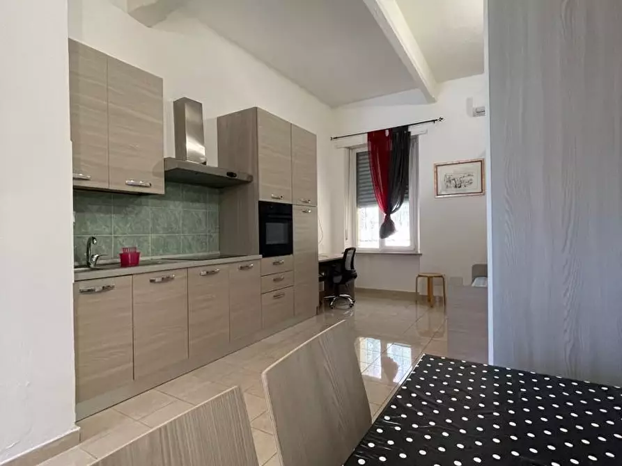 Immagine 3 di Palazzo in vendita  a Torino