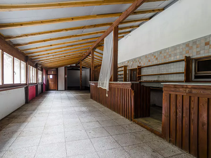 Immagine 31 di Bar / Ristorante in vendita  in Via Losa a Pessinetto